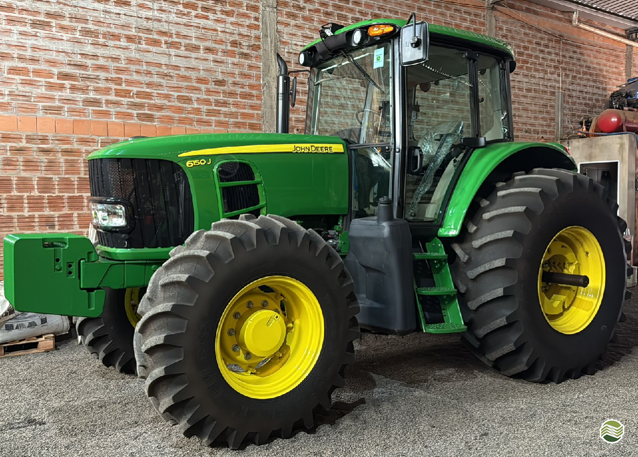 JOHN DEERE 6150J de Luizinho Tratores